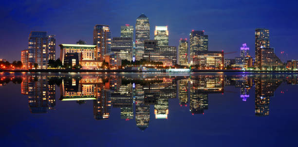 istock London Canary Wharf at night 486119955