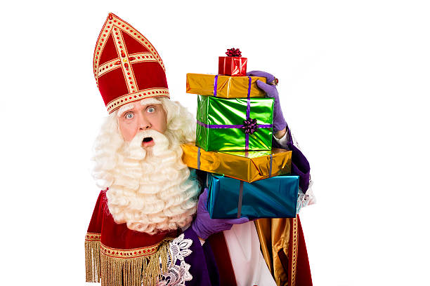 istock Sinterklaas showing  gifts 486139270