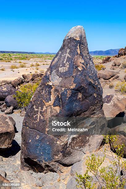 Local De Recreação De Petróglifos De Gila Bend Arizona Perto - Fotografias de stock e mais imagens de Antigo