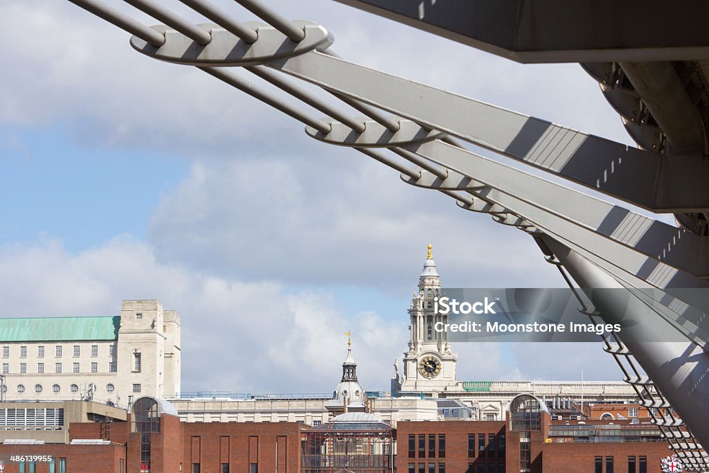 Millennium Bridge in London, England - Lizenzfrei Abstrakt Stock-Foto