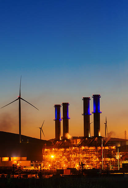 a energia nuclear com turbinas de vento - environment risk nuclear power station technology - fotografias e filmes do acervo