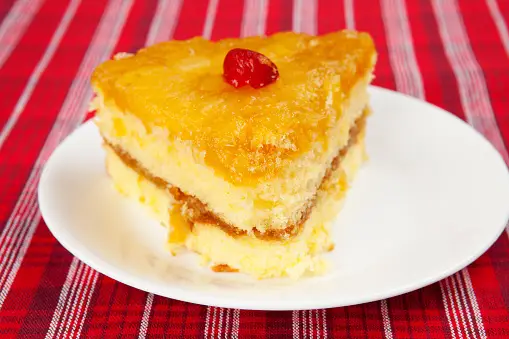 Pineapples’ Sweet World: From Trees to Cakes Pineapples’ Sweet World: From Trees to Cakes
