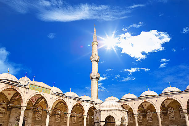 moschea di sultanahmet - looking through window individuality old architecture foto e immagini stock