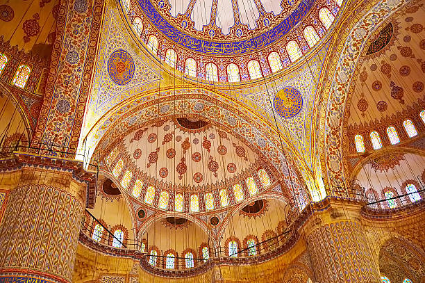 intérieur de la mosquée de sultanahmet - brussels basilica photos et images de collection
