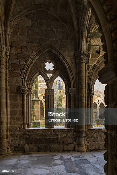 Cloister Fenster Stockfoto und mehr Bilder von Estremadura - Estremadura, Architektonische Säule, Architektur