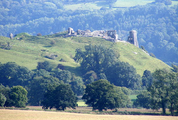 istock Old Ruins of Wales 486264135
