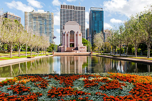 Sydney Anzac War Memorial Sydney Anzac War Memorial in Hyde Park. hyde park sydney stock pictures, royalty-free photos & images