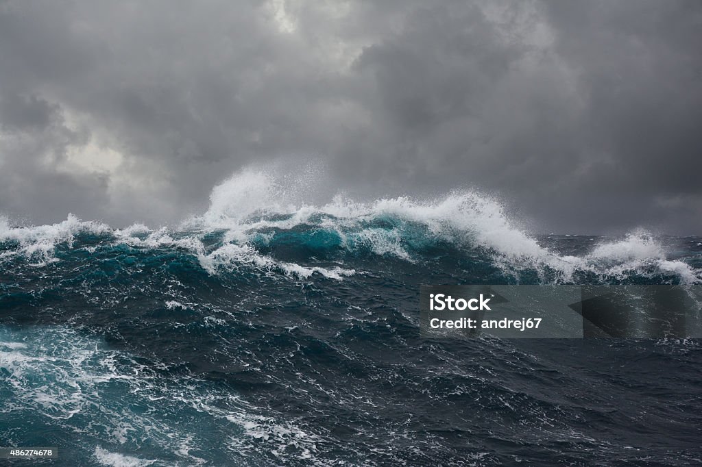 ocean wave during storm - Royalty-free Deniz Stok görsel