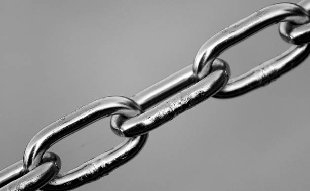 istock chain symbol of tenacity 486291549