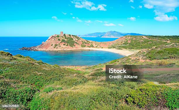 Porticciolo Shoreline Foto de stock y más banco de imágenes de Agua - Agua, Aire libre, Alghero