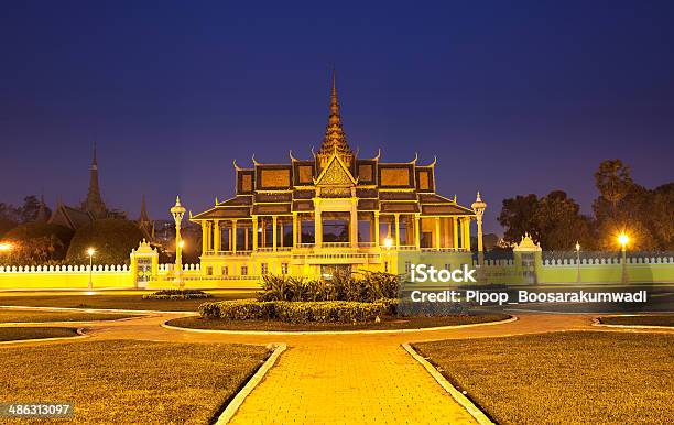 Palacio Real Y Pagoda De Plata Phnom Penh Camboya Foto de stock y más banco de imágenes de Palacio Real - Phnom Penh