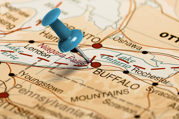 istock Location Niagara Falls. Blue pin on the map. 486376292