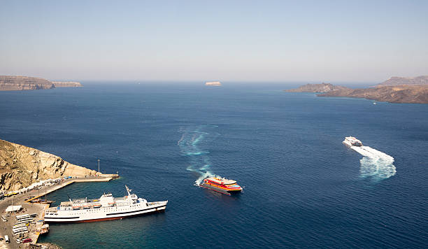 istock Port in Santorini's caldera 486378469