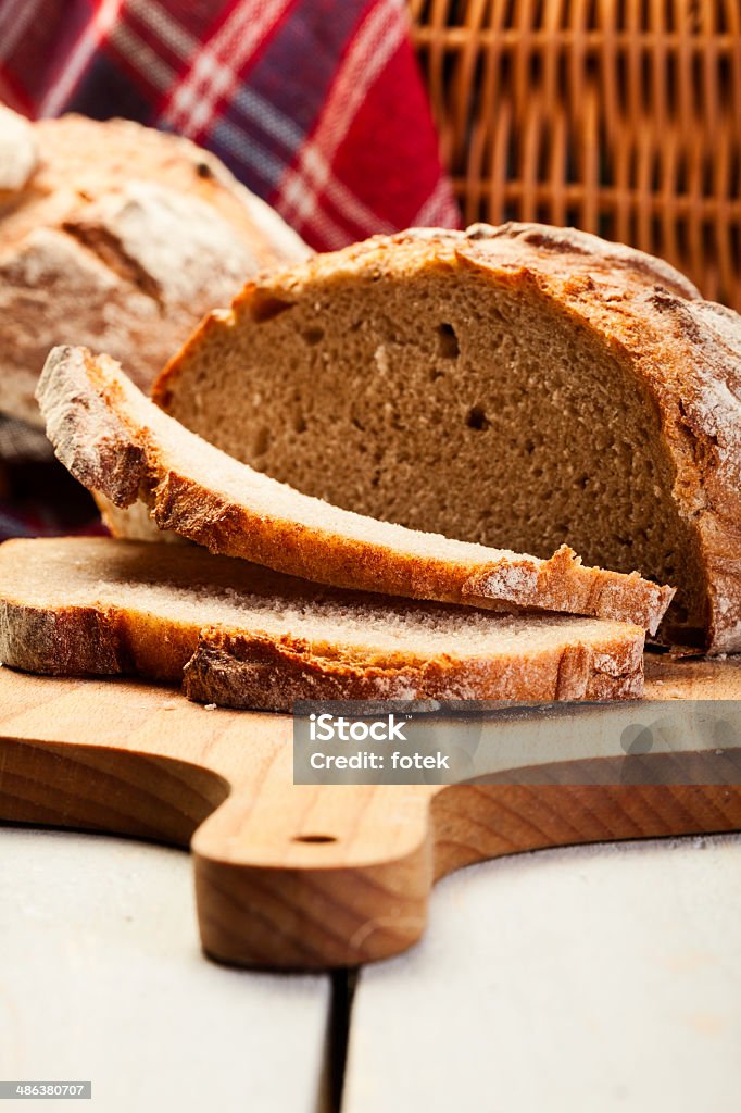 Rodajas de pan de centeno - Foto de stock de Al horno libre de derechos
