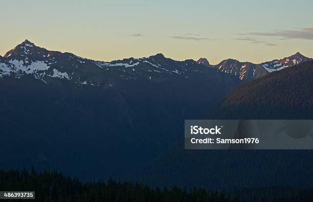 Reserva Ecológica Do Monte Baker Roxo - Fotografias de stock e mais imagens de Ao Ar Livre - Ao Ar Livre, Arrebol, Estado de Washington