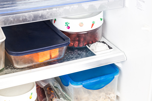 Baking soda placed in refrigerator to deodorize bad odor