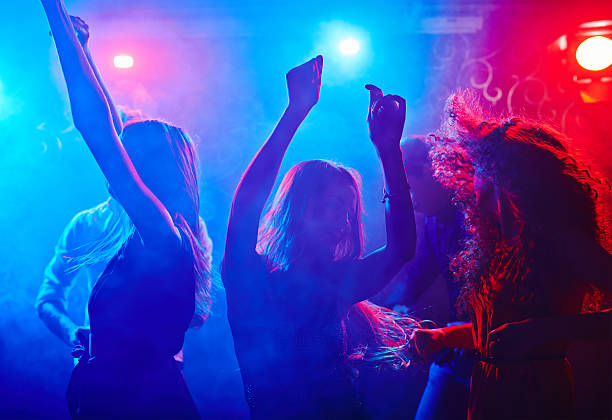 istock Losing head to the music 486420392