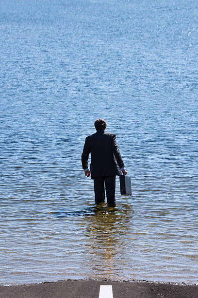 samobójstwo.  biznesmen - suicide businessman the end depression zdjęcia i obrazy z banku zdjęć