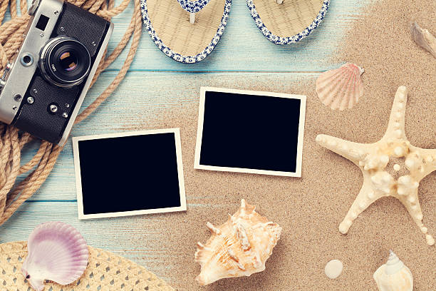 istock Travel and vacation photo frames and items 486451594