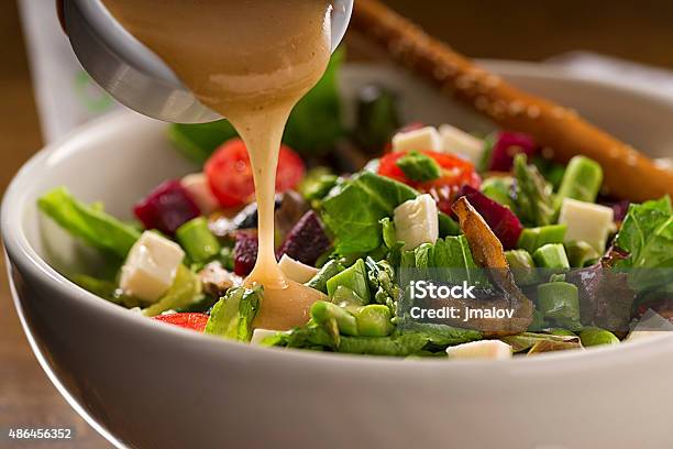 Healthy Organic Salad Stockfoto en meer beelden van Salade - Salade, Sla, Close-up