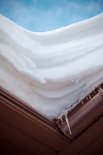 istock Thick layer of snow on the roof 486475465
