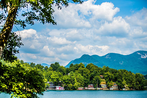 istock scenery around lake lure north carolina 486484696