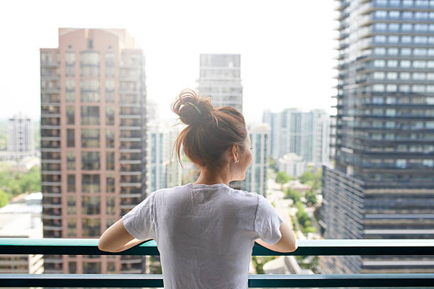 this city looks so pretty... - balcony imagens e fotografias de stock