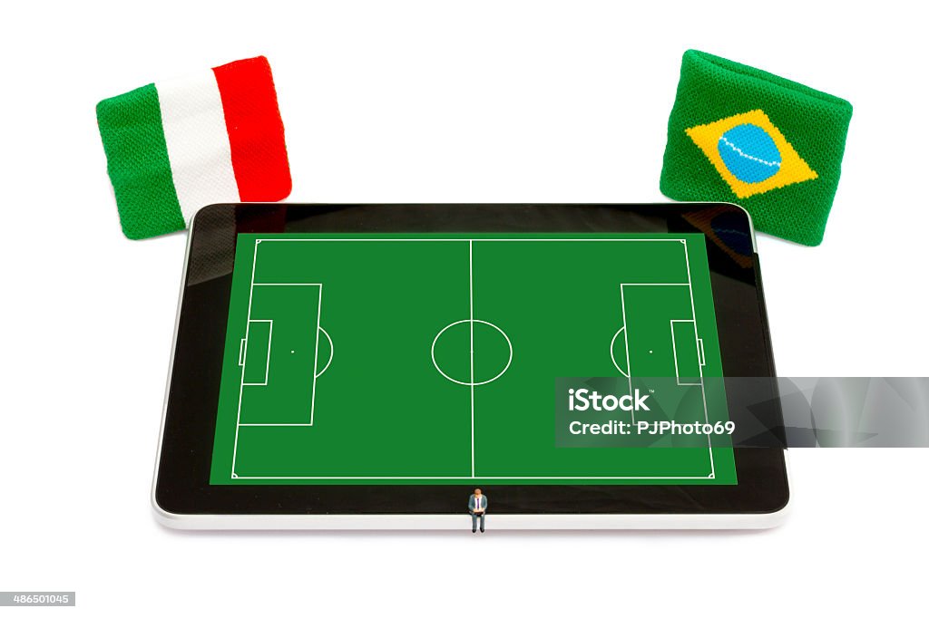 Eventos futebolísticos no Tablet Digital - Foto de stock de Adulto royalty-free