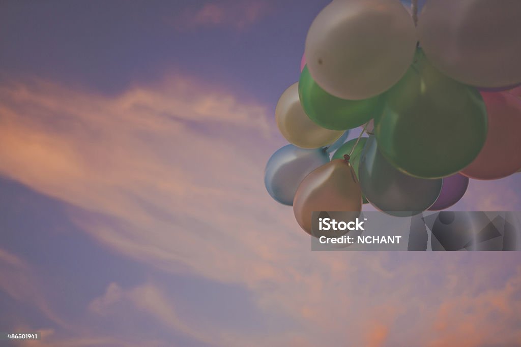 Balões no pôr-do-sol - Foto de stock de Balão - Decoração royalty-free