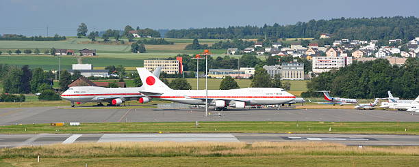 Japanese plane Zurich, Switzerland - June 18, 2014: Japanese government plane in Zurich airport 4 x 10 kilometer stock pictures, royalty-free photos & images