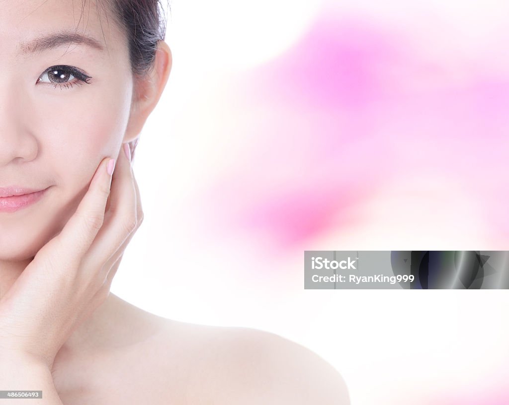 Moedig aan leef ermee Uitmaken Woman Half Smile Face And Hand Touch It Stock Photo - Download Image Now -  Cross Section, Facial Mask - Beauty Product, Freshness - iStock