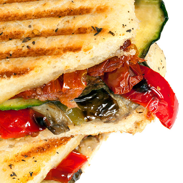 focaccia verdure arrosto - grilled vegetable eggplant zucchini foto e immagini stock