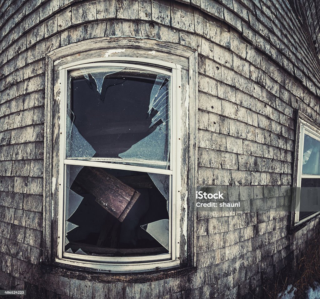 Dunkle im Fenster - Lizenzfrei Abgerissen Stock-Foto