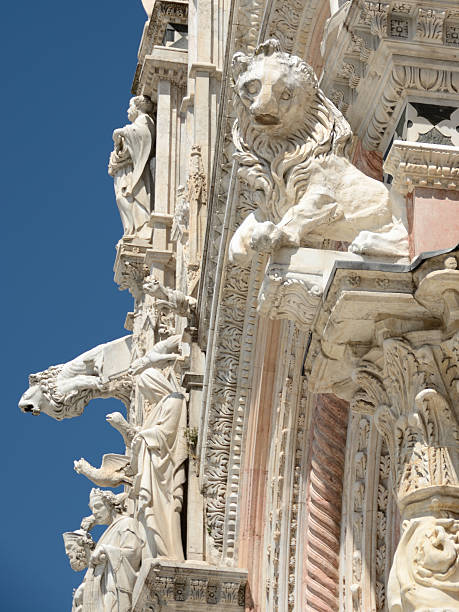 istock Architectural details of cathedral in Siena 486525078