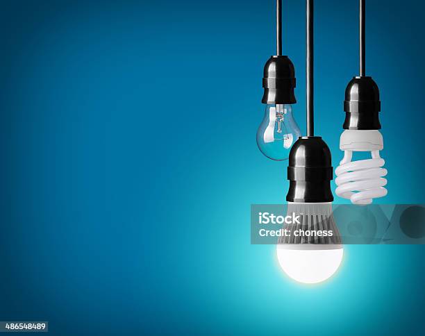 Photo libre de droit de Ampoules banque d'images et plus d'images libres de droit de Ampoule électrique - Ampoule électrique, Lampe LED, Ampoule à basse consommation