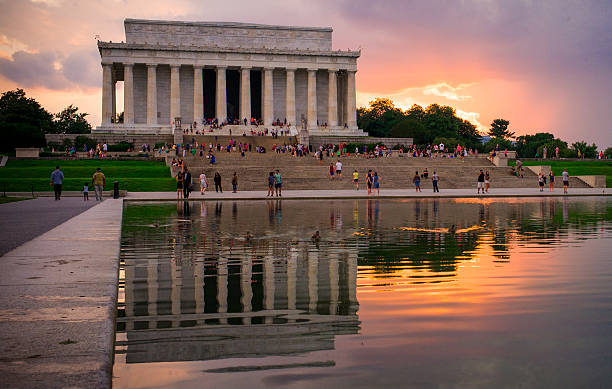 istock Lincoln Memorial at Sunset 486550982