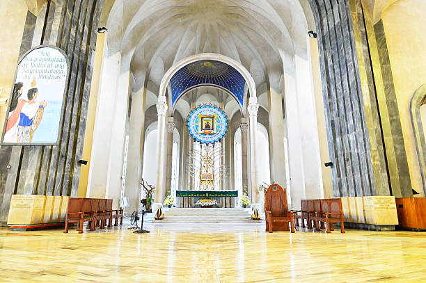 baclaran kirche - manila cathedral stock-fotos und bilder