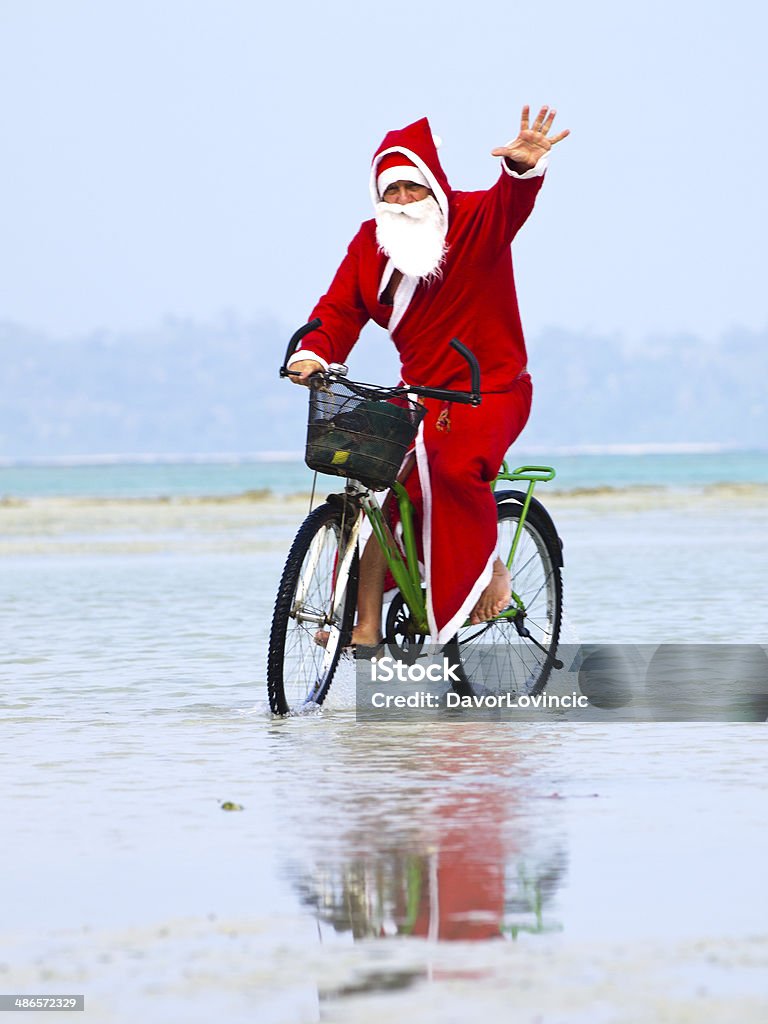 Santa auf dem Fahrrad - Lizenzfrei Aktiver Senior Stock-Foto