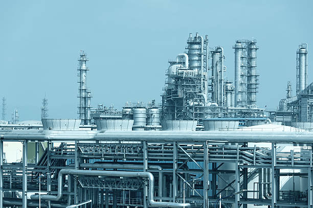 istock gas and oil processing factory 486580414