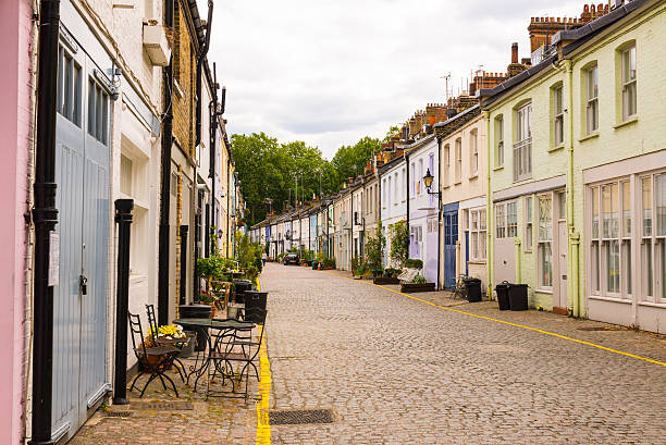 istock Exclusive mews with colored small houses in Chelsea 486586232