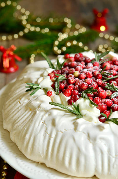 istock Christmas cake 