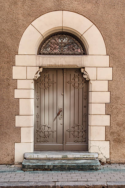 istock Vintage Wooden Door 486602470