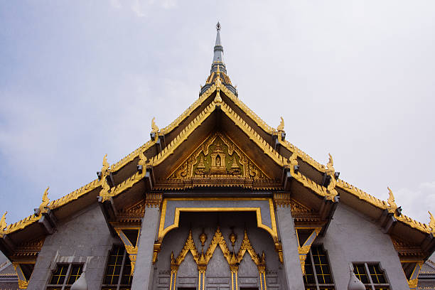 templo de telhado - bangkok province photography construction architecture imagens e fotografias de stock