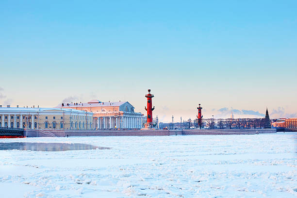 istock Rostral Columns and Spit of Vasilyevsky Island 486621170