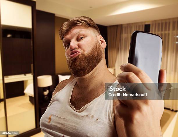 Fat Glamour Mann Selfie Stockfoto und mehr Bilder von Bizarr - Bizarr, Selfie, 2015