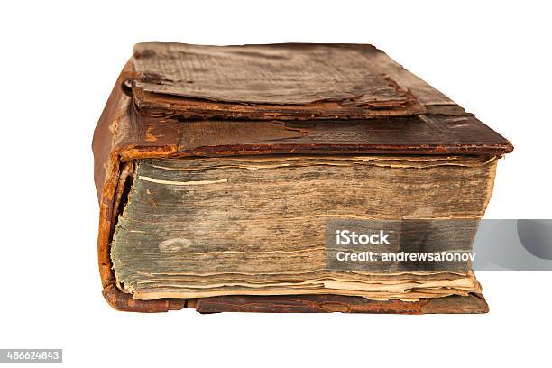 Vecchio Libro Antico Isolato Su Sfondo Bianco - Fotografie stock e altre immagini di Anglicanesimo - Anglicanesimo, Antico - Vecchio stile, Archeologia