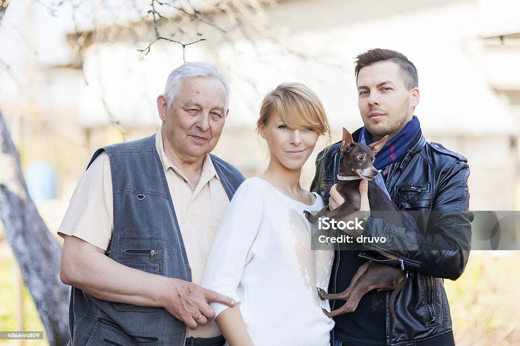 portrait de famille - Photo de 20-24 ans libre de droits