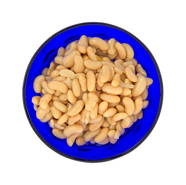istock Cannellini beans in blue bowl 486645147