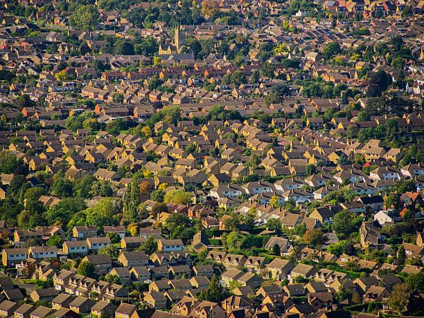 cleeve hill - hill cotswold grass moor photos et images de collection