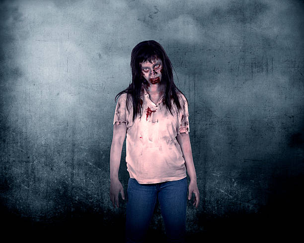 istock Creepy Female Zombie 486652402